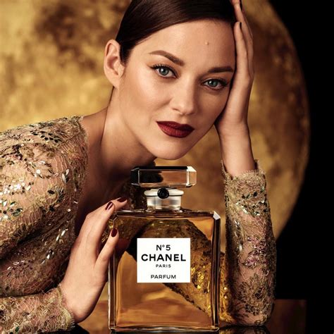 The new CHANEL N°5 film 